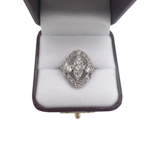 EDWARDIAN PLATINUM AND DIAMOND RING