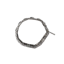 ART DECO DIAMOND AND SAPPHIRE FILIGREE BRACELET