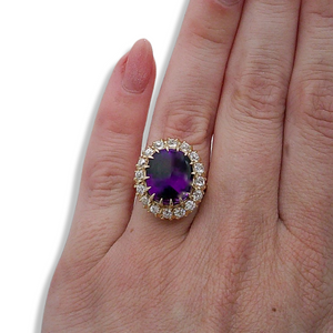 RETRO 14K AMETHYST AND DIAMOND RING
