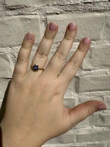 Contemporary Estate Flower Shaped Sapphire & Diamond Dainty Ring 14K Yellow Gold