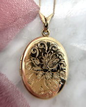 Vintage Engraved Locket & Chain 14K Yellow Gold