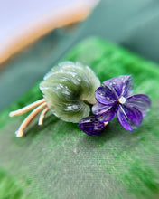 Vintage 14k Yellow Gold Carved Amethyst and Jade Brooch