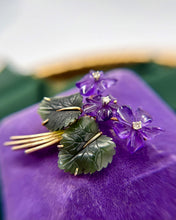 Vintage 14k Yellow Gold Floral Carved Gemstone Brooch