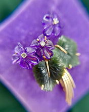 Vintage 14k Yellow Gold Floral Carved Gemstone Brooch