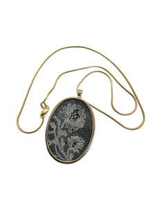 Unique Vintage Lace Pendant Necklace Yellow Gold