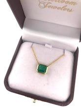 Contemporary 2 Carat Emerald Necklace 18K Yellow Gold