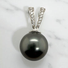 Black Tahitian Pearl Diamond Pendant 14K White Gold