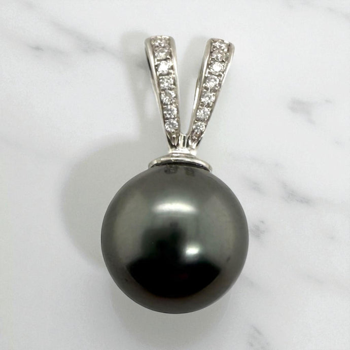 Black Tahitian Pearl Diamond Pendant 14K White Gold