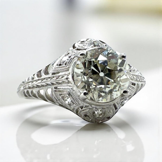 Vintage Edwardian Era 1.5 Carat Diamond Platinum Engagement Ring