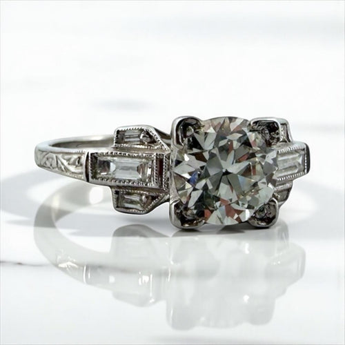 Vintage 1 Carat Art Deco Solitaire Platinum Engagement Ring