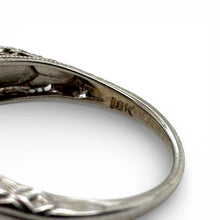 Vintage 18KW Gold Filigree Diamond Ring