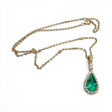 Contemporary 2.48 Carat Colombian Emerald Necklace GIA 18K Yellow Gold