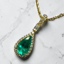 Contemporary 2.48 Carat Colombian Emerald Necklace GIA 18K Yellow Gold
