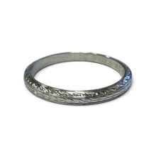 Vintage 18k White Gold Engraved Band Size 7