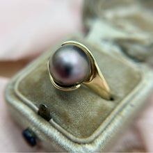 Vintage Black Pearl Solitaire Ring 14K Yellow Gold
