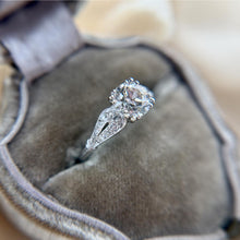 Vintage Platinum 1.07 Carat Old-European cut  Diamond Engagement Ring