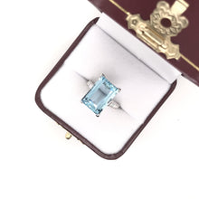 MID CENTURY 6.87 CARAT AQUAMARINE DIAMOND AND PLATINUM COCKTAIL RING