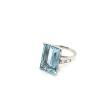 MID CENTURY 6.87 CARAT AQUAMARINE DIAMOND AND PLATINUM COCKTAIL RING
