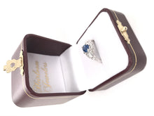 ANTIQUE ART DECO SAPPHIRE AND DIAMOND RING