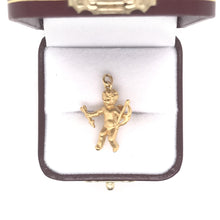 VINTAGE MID CENTURY 18K GOLD CUPID CHARM