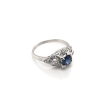 ANTIQUE ART DECO SAPPHIRE AND DIAMOND RING