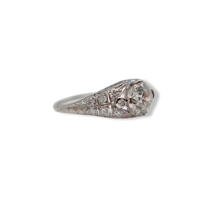 EDWARDIAN PLATINUM AND DIAMOND RING