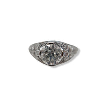 EDWARDIAN PLATINUM AND DIAMOND RING