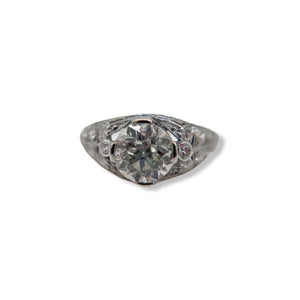 EDWARDIAN PLATINUM AND DIAMOND RING