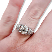EDWARDIAN PLATINUM AND DIAMOND RING