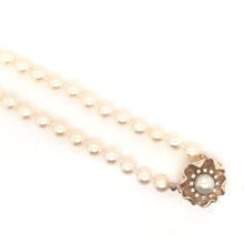 VINTAGE MID CENTURY 7.5 MM PEARL NECKLACE WITH FLORAL DIAMOND CLASP