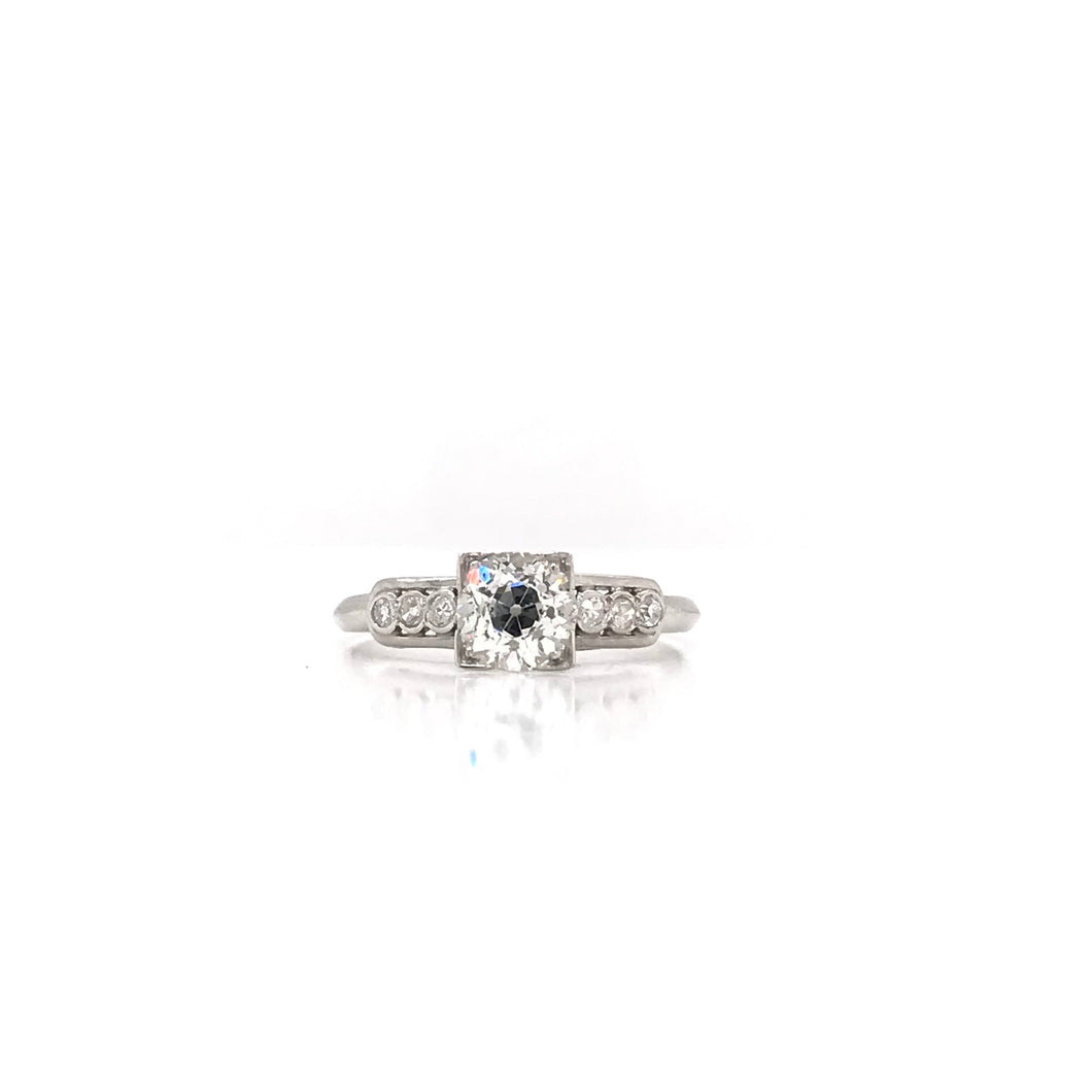 MID CENTURY 0.90 CARAT DIAMOND SOLITAIRE STYLE PLATINUM RING