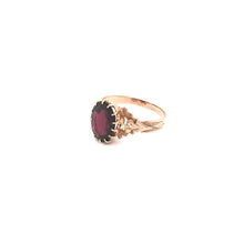 VICTORIAN ROSE GOLD AND GARNET RING
