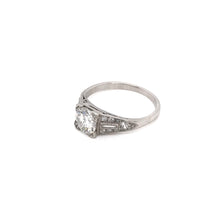 ART DECO 0.94 CARAT DIAMOND AND PLATINUM RING