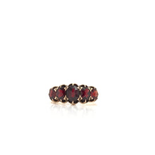 VICTORIAN GRADUATED GARNET RING