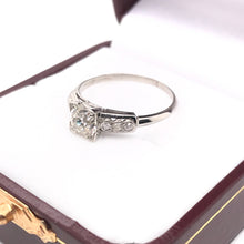 MID CENTURY 0.90 CARAT DIAMOND SOLITAIRE STYLE PLATINUM RING