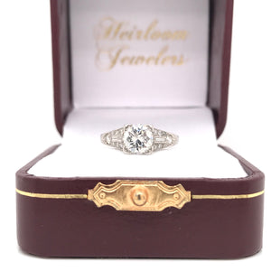 ART DECO 0.94 CARAT DIAMOND AND PLATINUM RING
