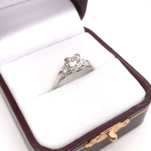 ART DECO 0.75 CARAT DIAMOND SOLITAIRE STYLE RING