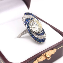 ART DECO 3.15 CARAT DIAMOND AND SAPPHIRE PLATINUM RING