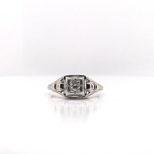 ART DECO FILIGREE RING WITH DIAMOND ACCENT