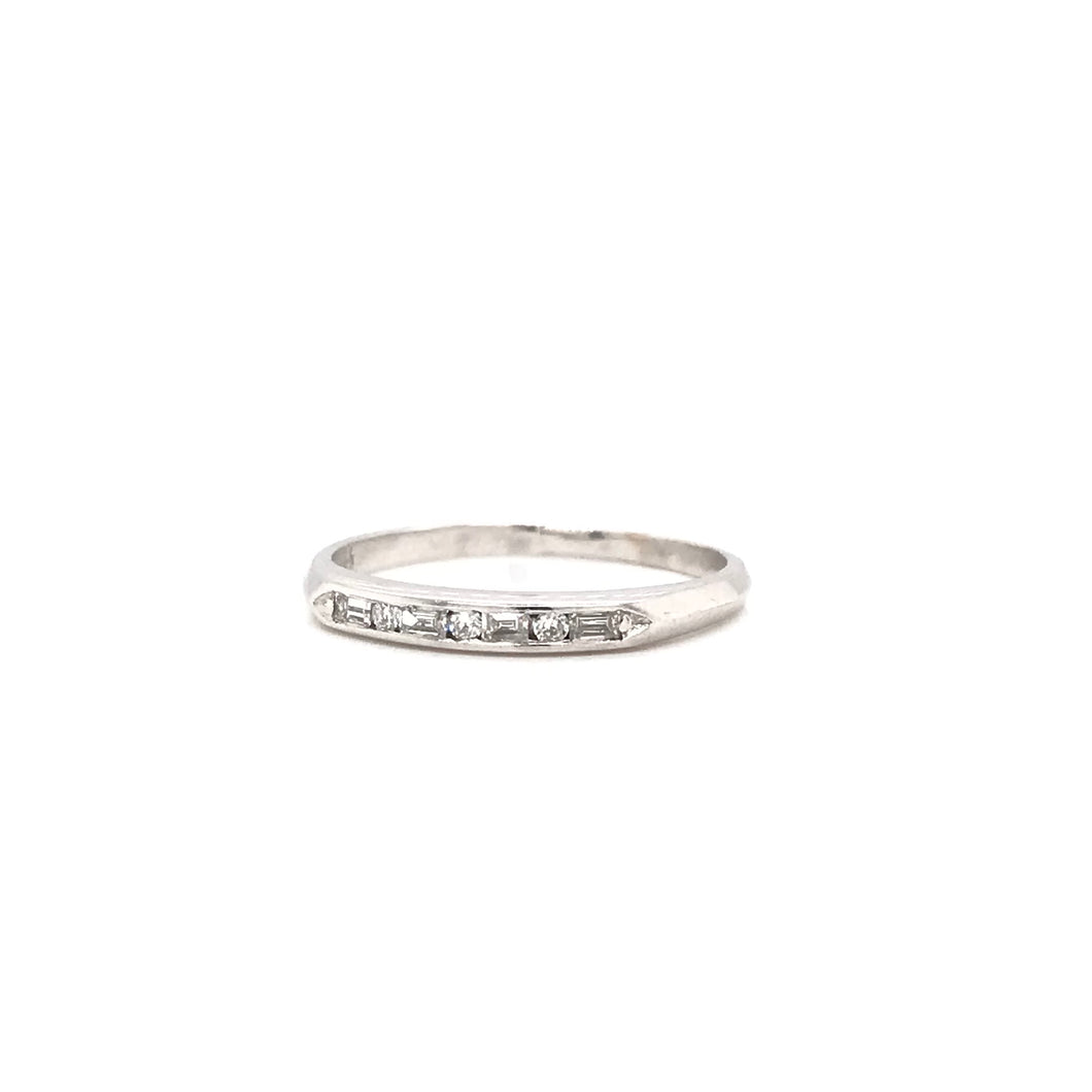 0.25 DTW DIAMOND AND PLATINUM BAND