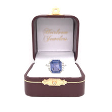 ART DECO 5.63 CARAT CEYLON SAPPHIRE AND DIAMOND PLATINUM RING