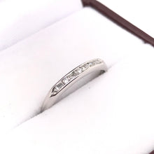 0.25 DTW DIAMOND AND PLATINUM BAND