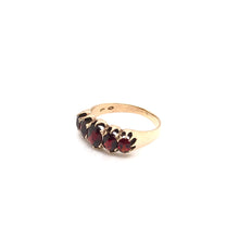 VICTORIAN GRADUATED GARNET RING