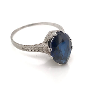 SYNTHETIC SAPPHIRE IN EDWARDIAN SETTING RING