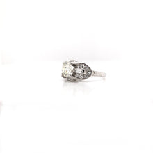 ART DECO 0.97 CARAT DIAMOND PLATINUM RING