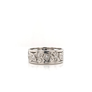 ANTIQUE PLATINUM AND DIAMOND FILIGREE INFINITY BAND
