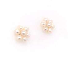 PEARL FLOWER EARRINGS (3-4MM)