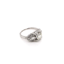 ART DECO 0.97 CARAT DIAMOND PLATINUM RING