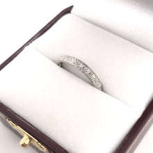 "1923" ANTIQUE DIAMOND INFINITY STYLE PLATINUM BAND