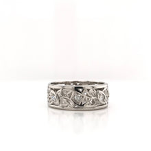 ANTIQUE PLATINUM AND DIAMOND FILIGREE INFINITY BAND
